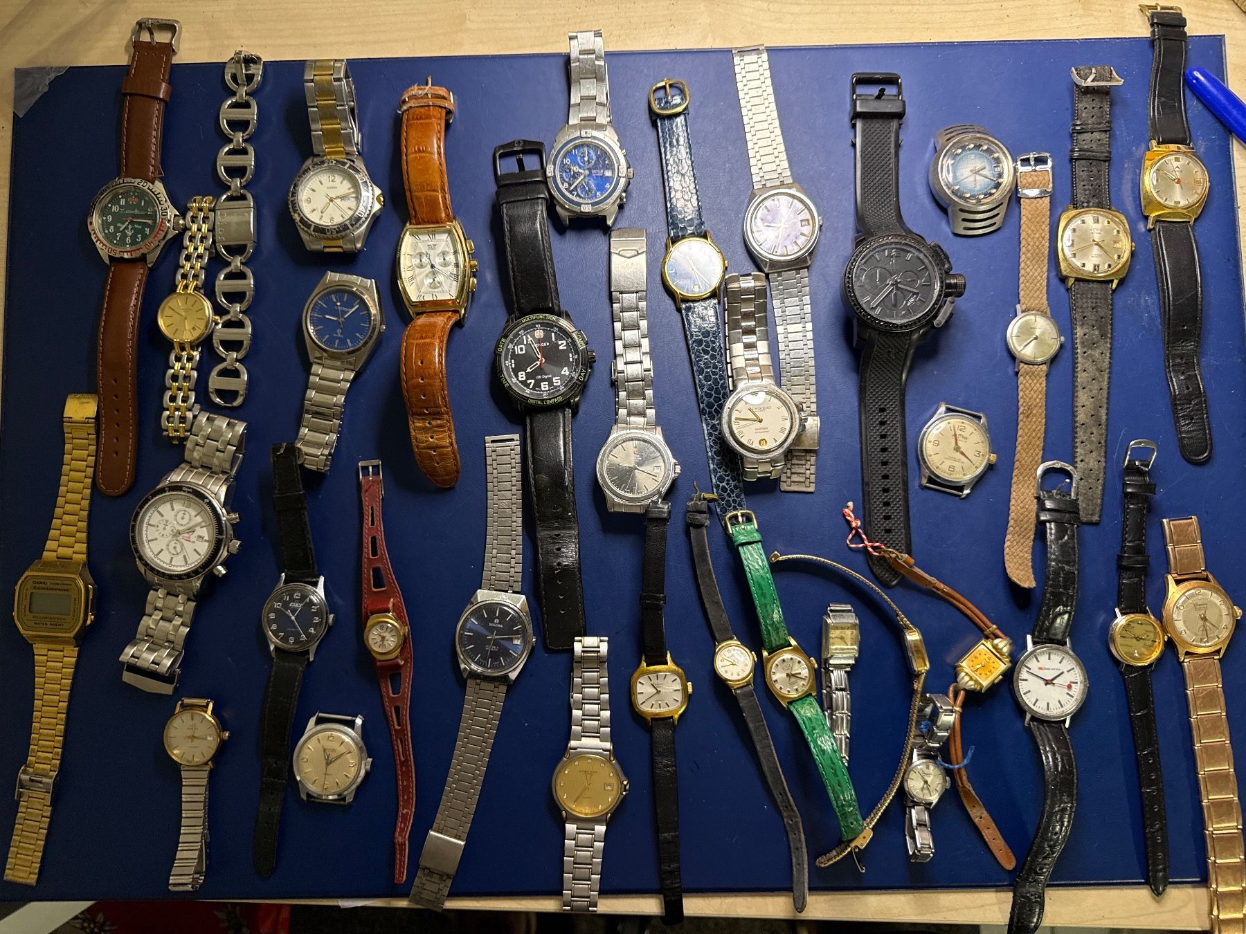 Orologi: Top Uhrenlot – Difettoso da Pfeffingen venduto da Allhandelklgwatches