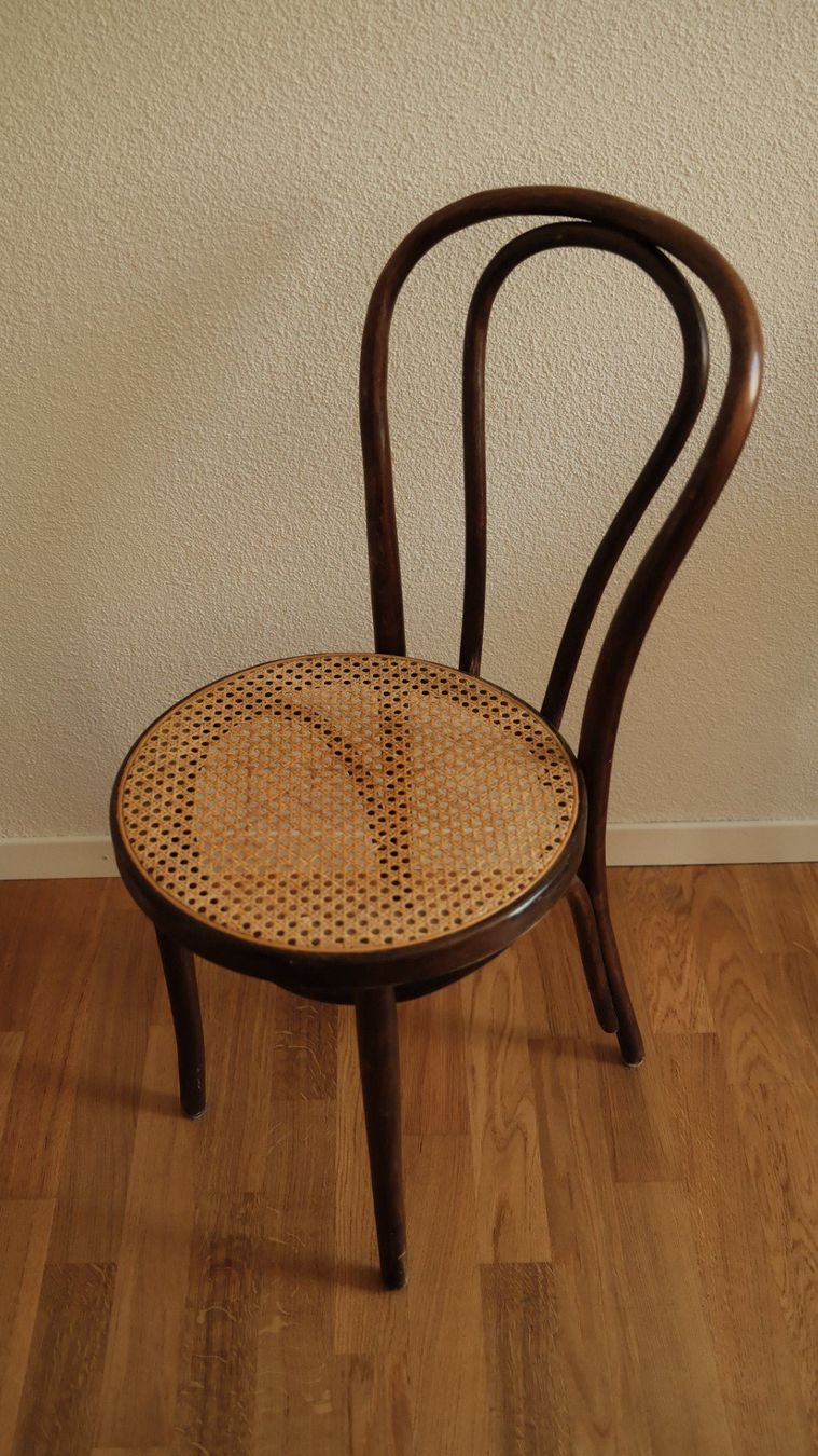 Chaises: Schöner Holzstuhl – D'occasion à Thun par angerber