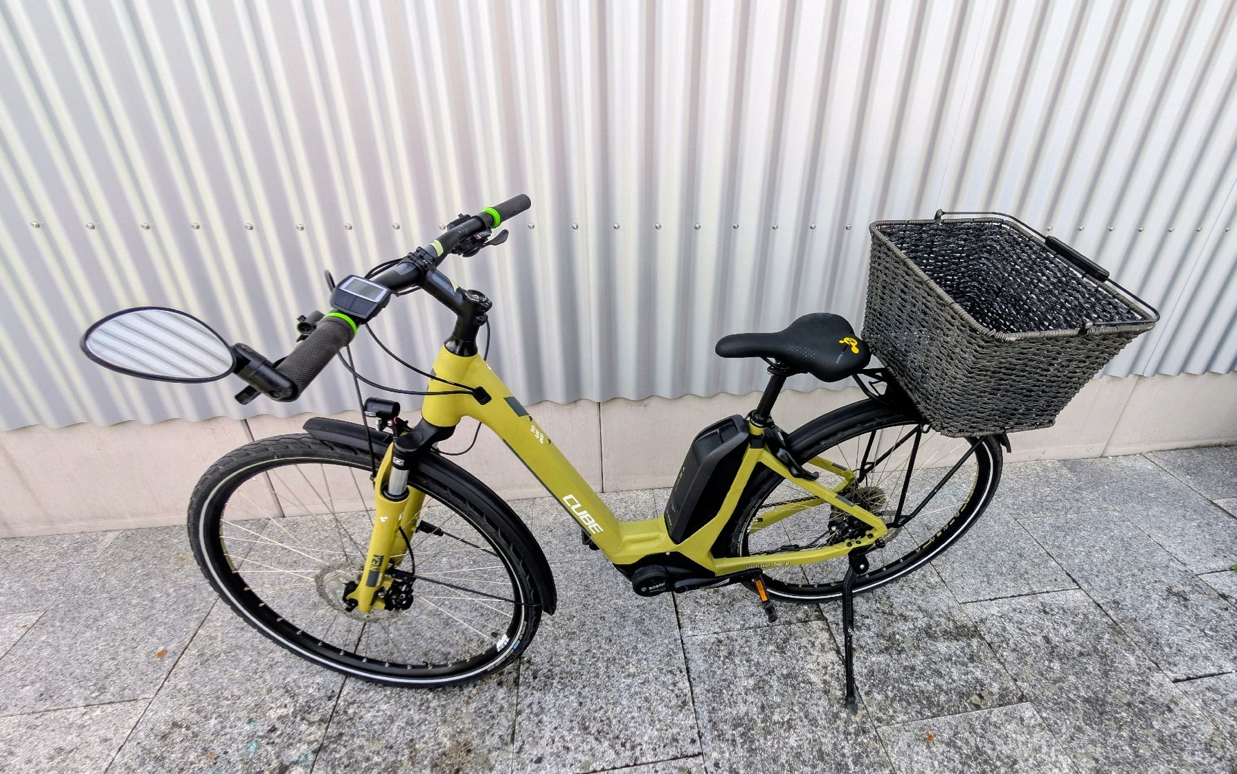 Cube Biciclette: Cube E-Bike Damen, Bosch Motor, mit Korb – Usato da Oberriet SG venduto da Bokost 2