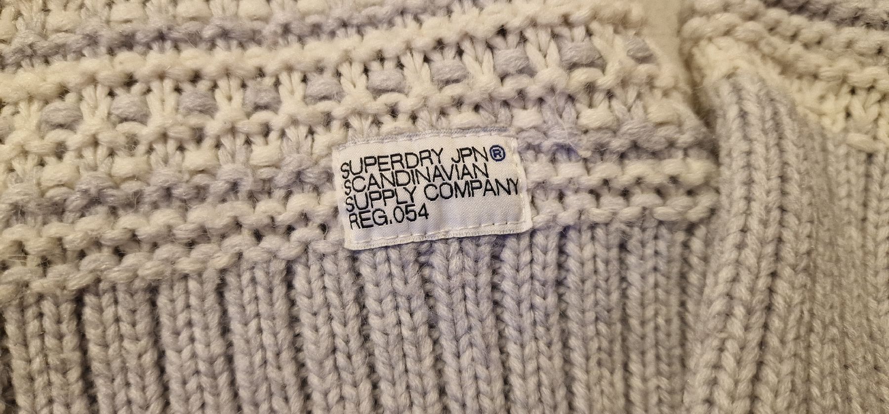 Superdry Maglioni & Felpe: Warmer Superdry Strickpullover Gr. S  grau weiss – Usato da Langnau am Albis venduto da may182 1