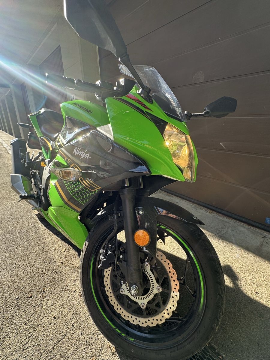 Kawasaki Strasse: Kasasaki Ninja 125 - Speziallack – Gebraucht aus Kreuzlingen von Gmd_10 3