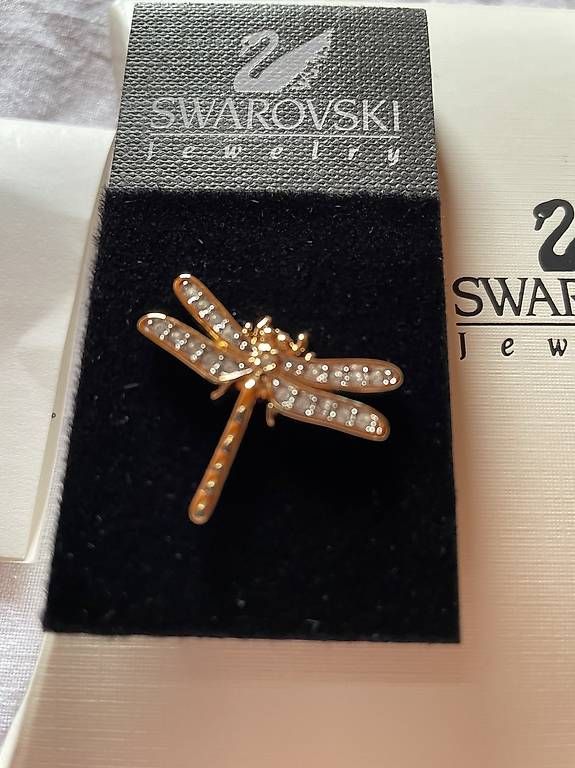 Swarovski Spille & Fermagli: Spilla da collezione SWAROWSKI – Nuovo e nell'imballaggio originale da Lugano venduto da lor_6rzk 1