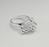 Stilvoller Ring, 925 versilbert, Gr. 8