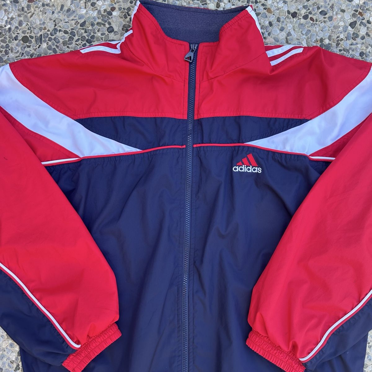 Adidas Giacche: Vintage Adidas Windbreaker jacket – Usato da brent venduto da fukusapes 1