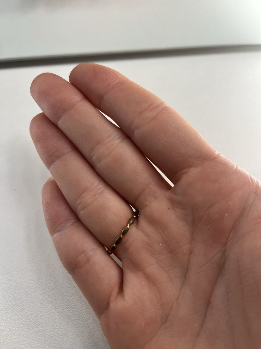 Swarovski Anelli: Swarovski Elegant Gold Ring with Stones – Usato da Zürich venduto da Isabella123 2