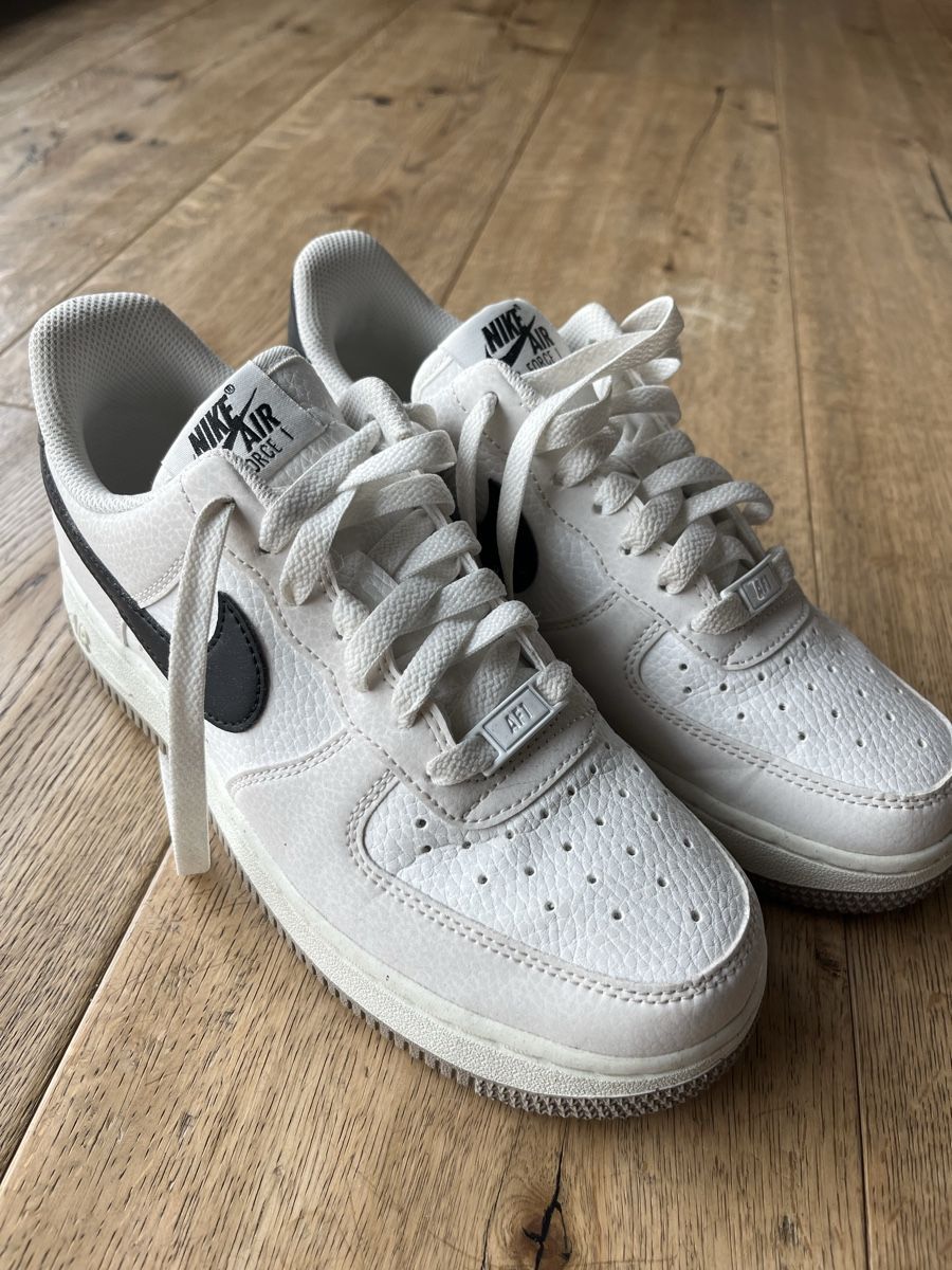 Nike Herrenschuhe: Nike Air Force, US 6,5 / 37,5 – Gebraucht aus Kollbrunn von Bruehlmann111 2