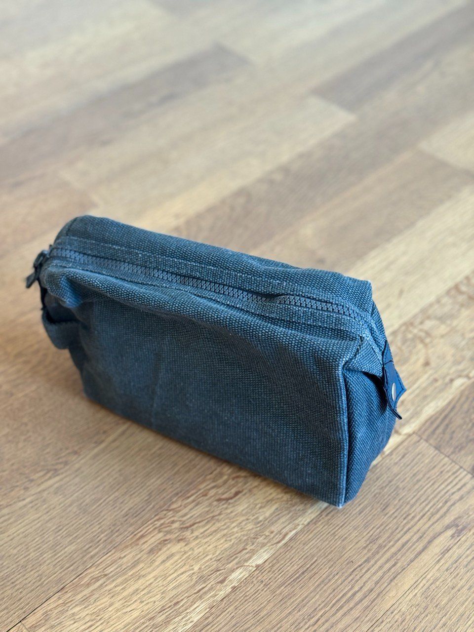 Custodie per cosmetici: Necessaire / Kulturtasche aus Stoff neu – Nuovo (secondo la descrizione) da Riehen venduto da lor_d5w8 1