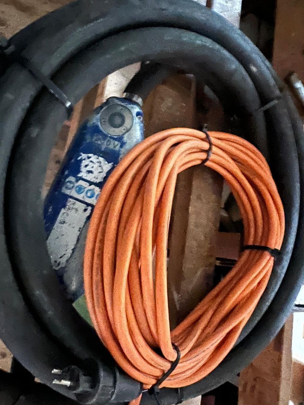 Tutti gli attrezzi: Betonvibrator Ø 40mm – Usato da St. Stephan venduto da Sudoku21 3