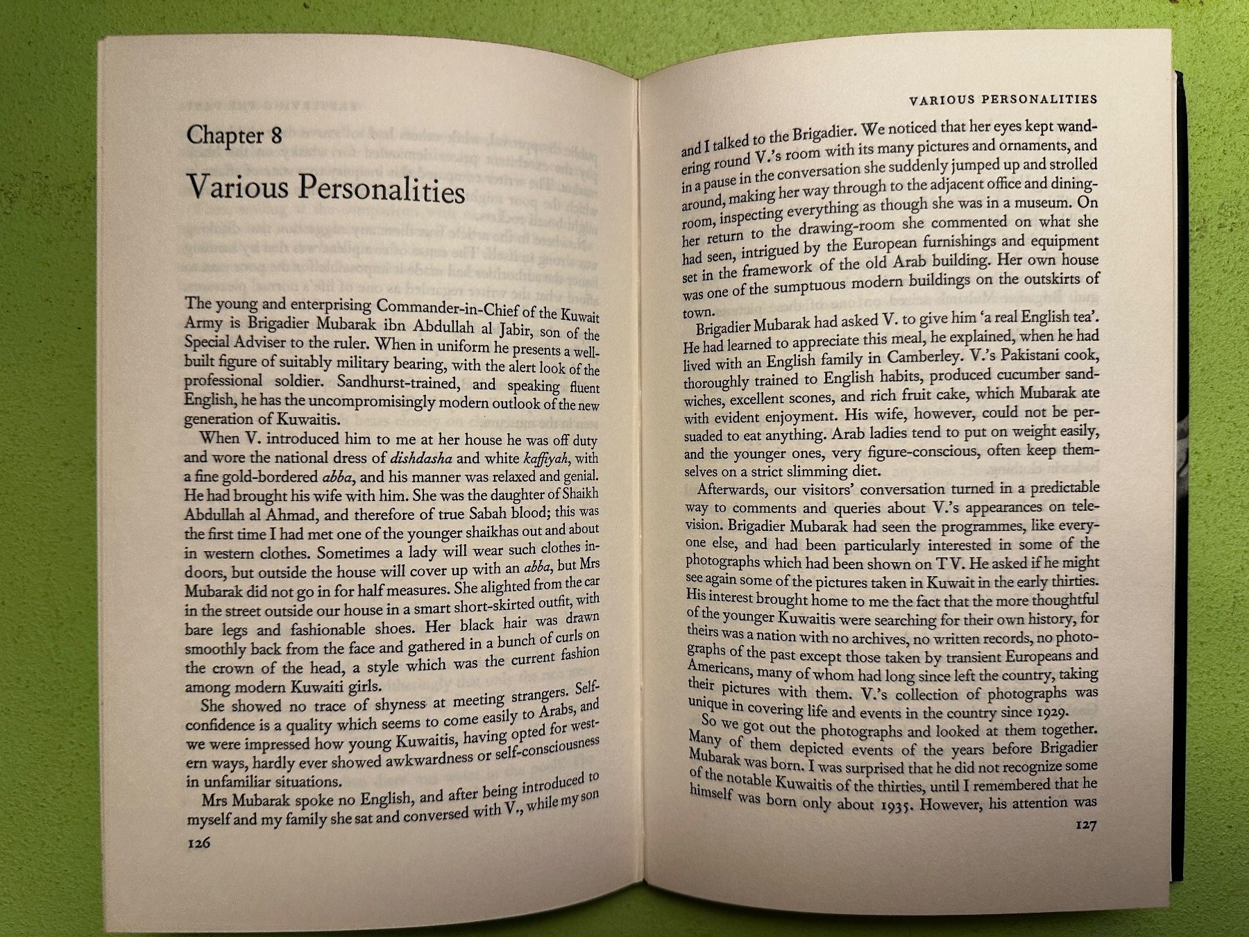 Bücher: Zahra Freeth: A New Look at Kuwait. 1972 – Gebraucht aus Zürich von allp 8