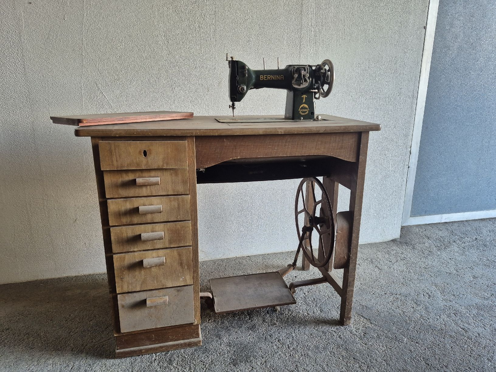 Bernina Nähmaschinen: Alte Bernina Nähmaschine  – Defekt aus Ulmiz von P.stauffer 1