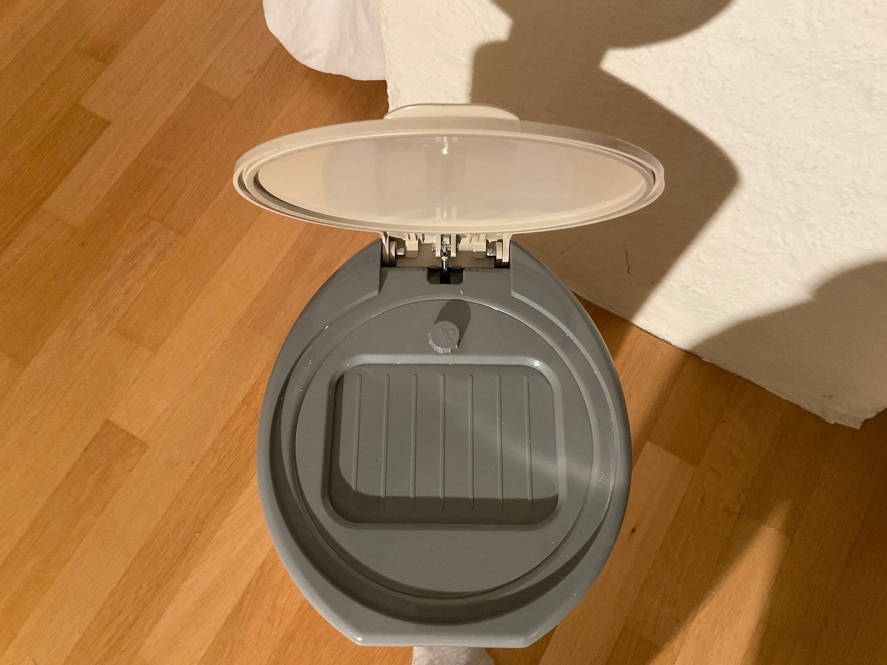 Cestini per rifiuti: Litter Champ Katzenstreu Eimer mit Zubehör – Usato da Zürich venduto da spiamlolneec 1