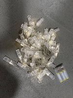 LEDLichterkette mit transparenten Klammern