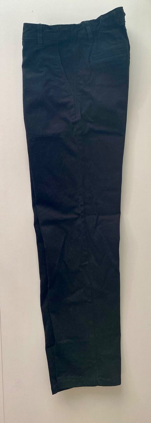 H&M Pantaloni: H&M Chino Hose schwarz 146 – Usato da Mellingen venduto da noencuentro 2