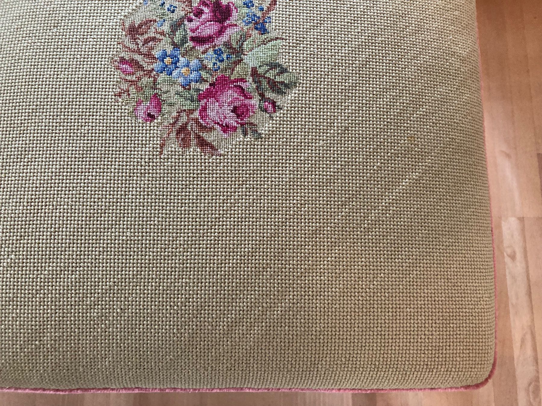 Sgabelli: Hocker mit Gobelin-Stickerei – Usato da Meggen venduto da tulipe21 6
