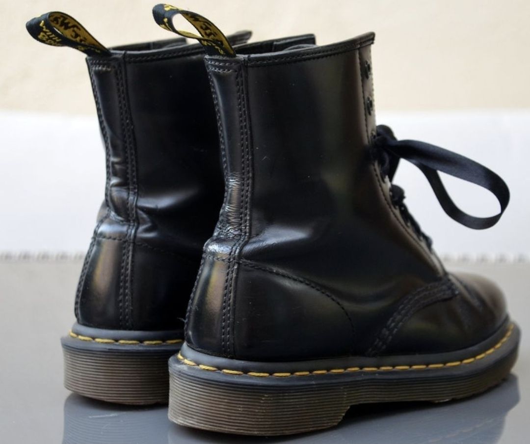 Dr. Martens Scarpe da donna: Botines Dr Martens 37 noires – Usato da Vernier venduto da ack17 5