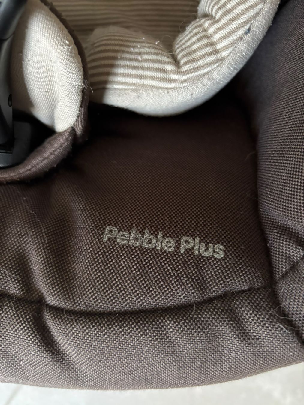 Maxi-Cosi Bauch- & Rückentragen: Maxi-Cosi Pebble Plus brun bon état – Gebraucht aus Bex von Boxy03 2
