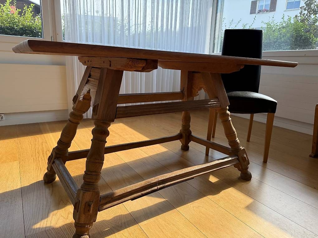 Tavoli: Esstisch Antik – Usato da Flims Dorf venduto da GR71 1