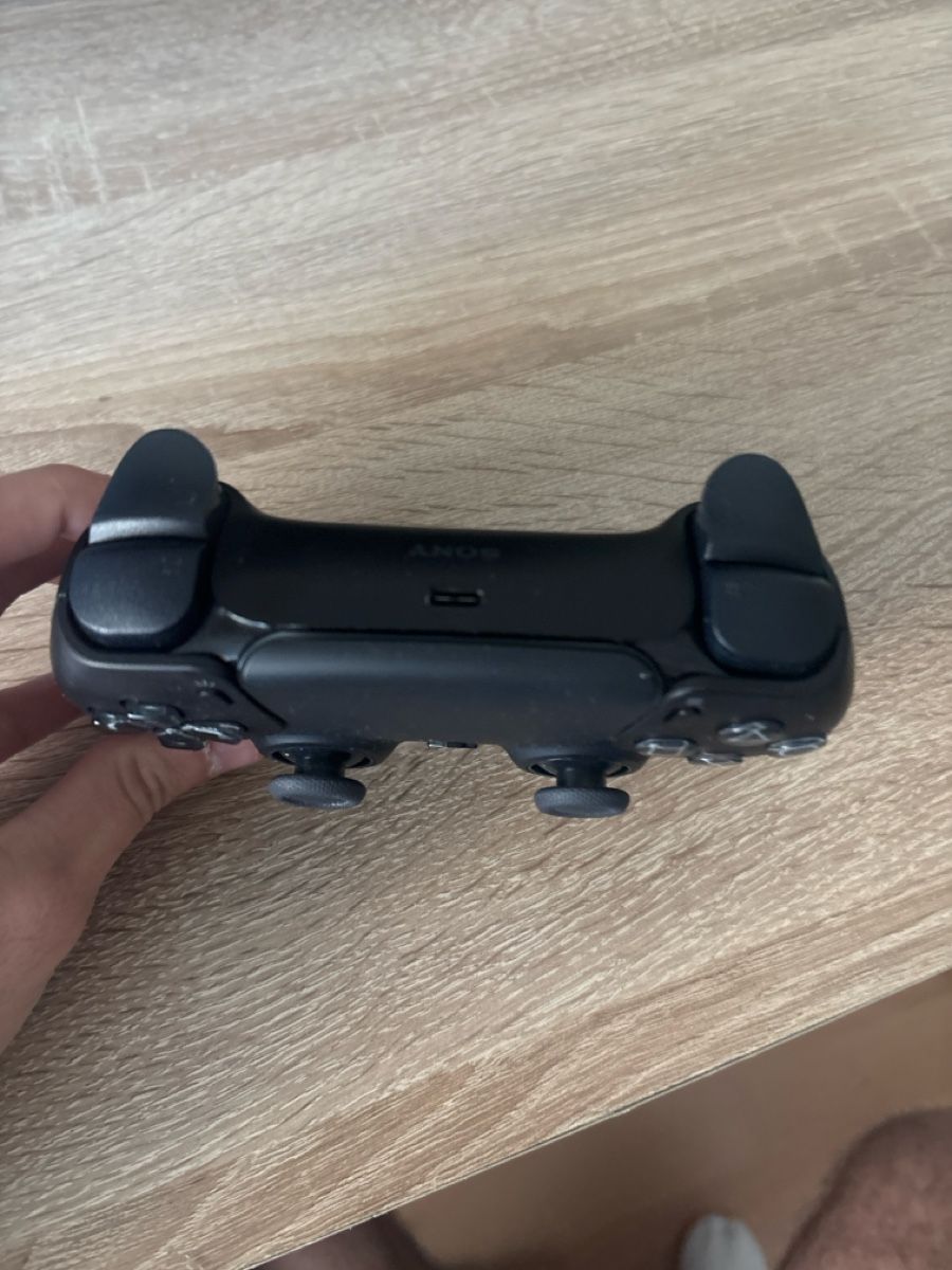 Sony Controller: Schwarzer PS5 Dualsense Controller - Top Zustand! – Nuovo (secondo la descrizione) da Winterthur venduto da pas_m2sl 1
