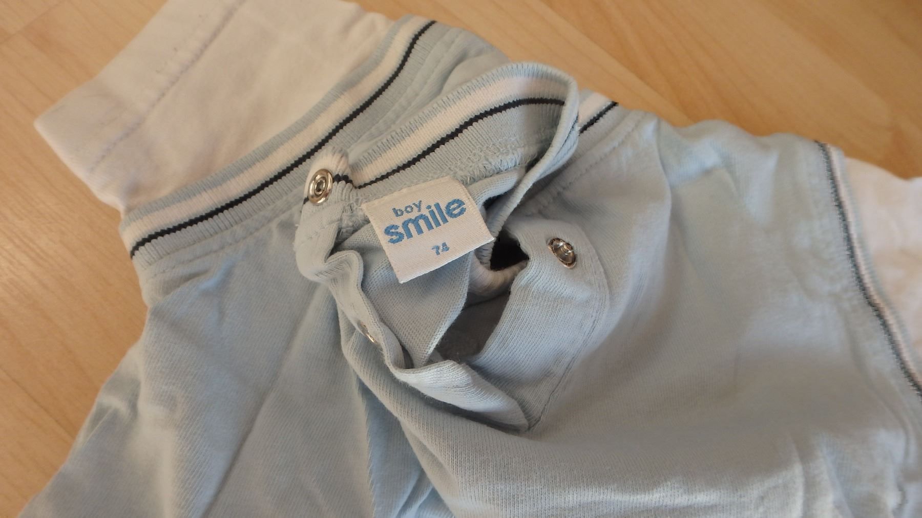 Hemden, T-Shirts & Polos: T-Shirt Gr 74 von smile – Gebraucht aus Riehen von India13 2