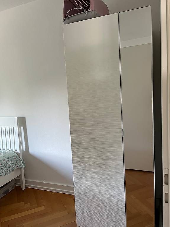 Schränke: Small closet – Gebraucht aus Baden von cri_fcx8