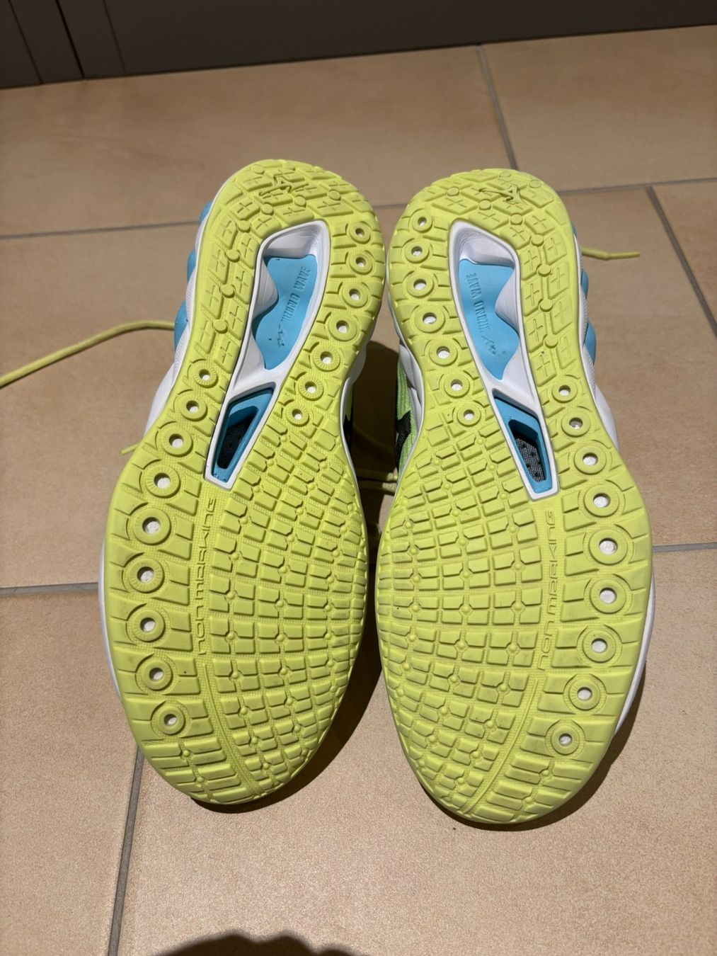 Mizuno Scarpe da uomo: Mizuno Wave Luminous 3 Gr. 40.5 – Usato da Grüningen venduto da Teppich1 2