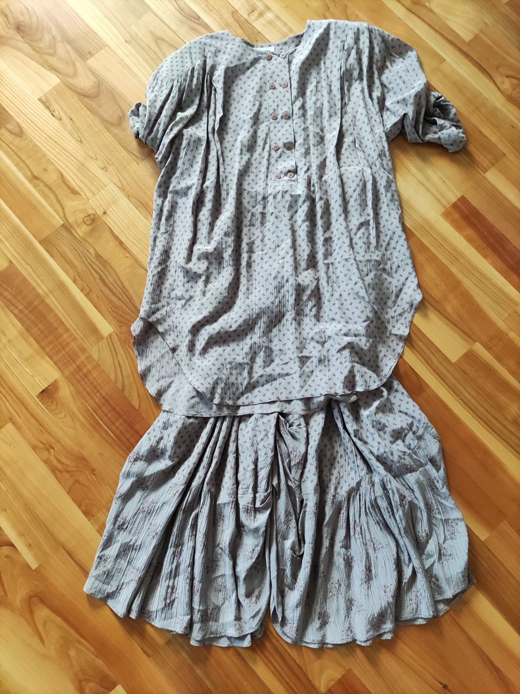 Vestiti: Luftiges Kleid 2 teilig – Usato da Solothurn venduto da Csw1 2