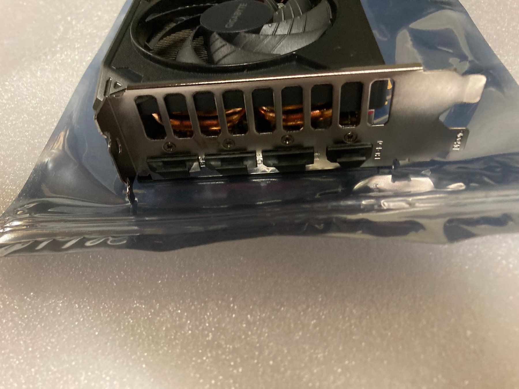 Nvidia Schede grafiche: Gigabyte GeForce RTX 5060 Windforce MAX OC 8GB neu – Nuovo (secondo la descrizione) da Wettingen venduto da Schabernack_sam 4