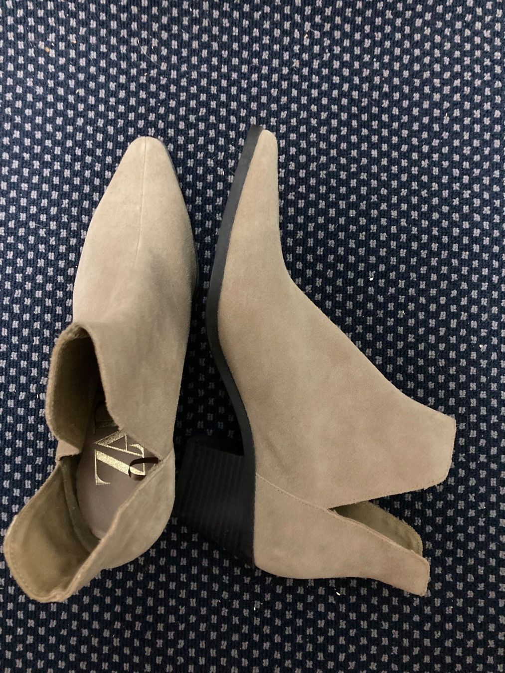Zara Scarpe da donna: Stiefelette – Nuovo (secondo la descrizione) da Lufingen venduto da Montreux