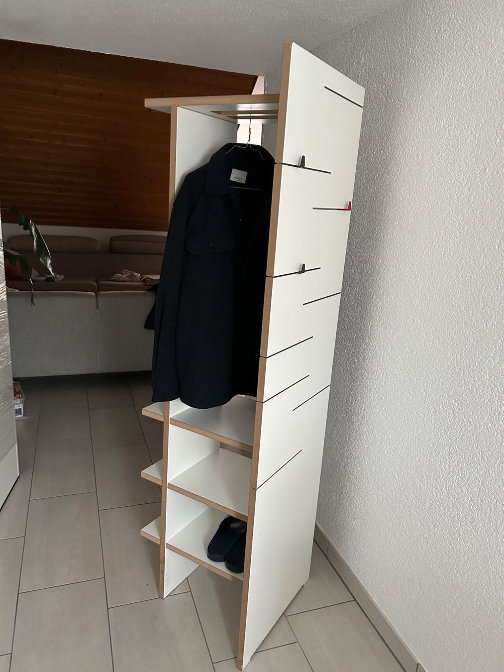 Guardaroba: Garderobe Tojo von Mooris – Usato da Olten venduto da arcata