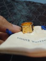 LOUIS VUITTON bague cadenas
