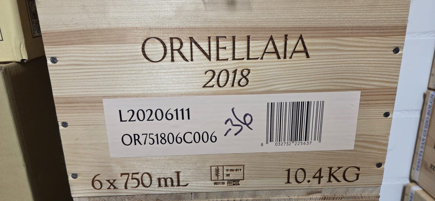 Ornellaia Vino: Ornellaia 2018 in Originalkiste – Nuovo e nell'imballaggio originale da Winterthur venduto da carvercc