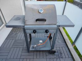 Gasgrill mit 2 Brenner