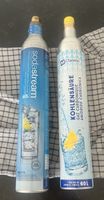 2x CO2 Zylinder Sodastream und M Classic Leer