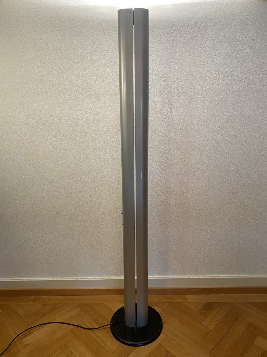Artemide Lampade: Design Stehlampe Leuchte Artemide – Usato da Olten venduto da sportwelt 1