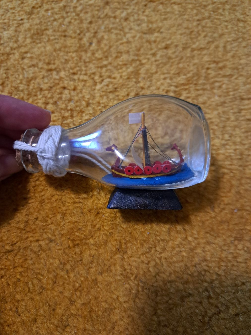 Tutte le decorazioni: Miniature d'un bateau viking  – Usato da La Roche FR venduto da seashellfan 2