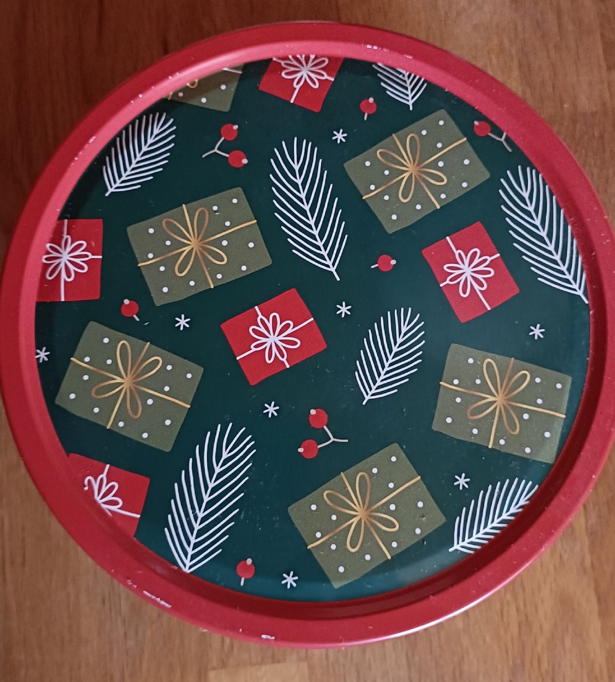 Recipients et similaires: boîte à biscuits  – D'occasion à Glovelier par rus_jk5v