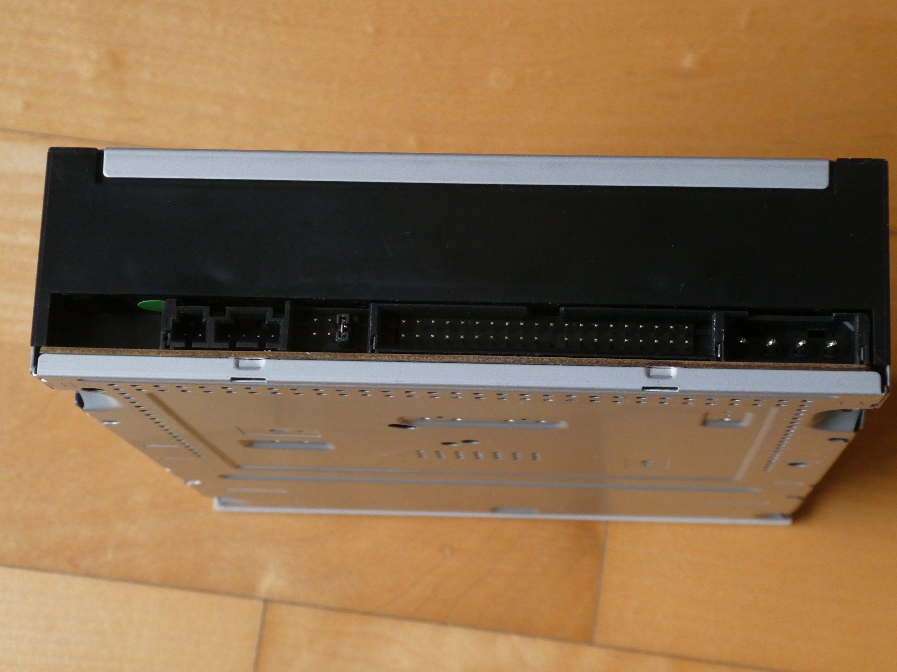 Docking station: CD Laufwerk mit Dockingstation – Usato da Muntelier venduto da Rwc 4