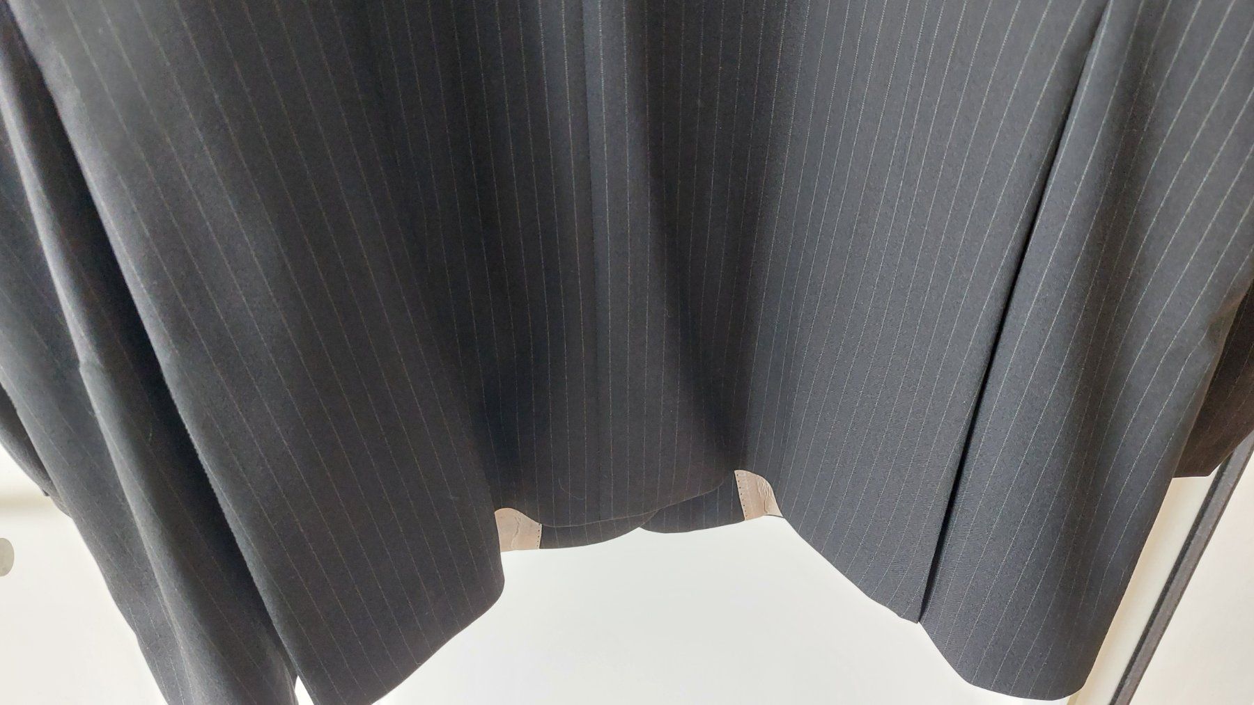 Hugo Boss Anzüge: Herren Anzug Hugo Boss, Grösse 106 – Gebraucht aus Meilen von exi 3