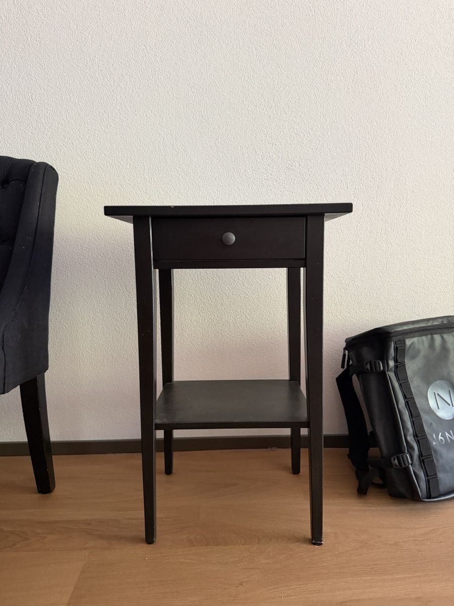 Comodini: Wooden bed table  – Usato da Zürich venduto da fed_l87t