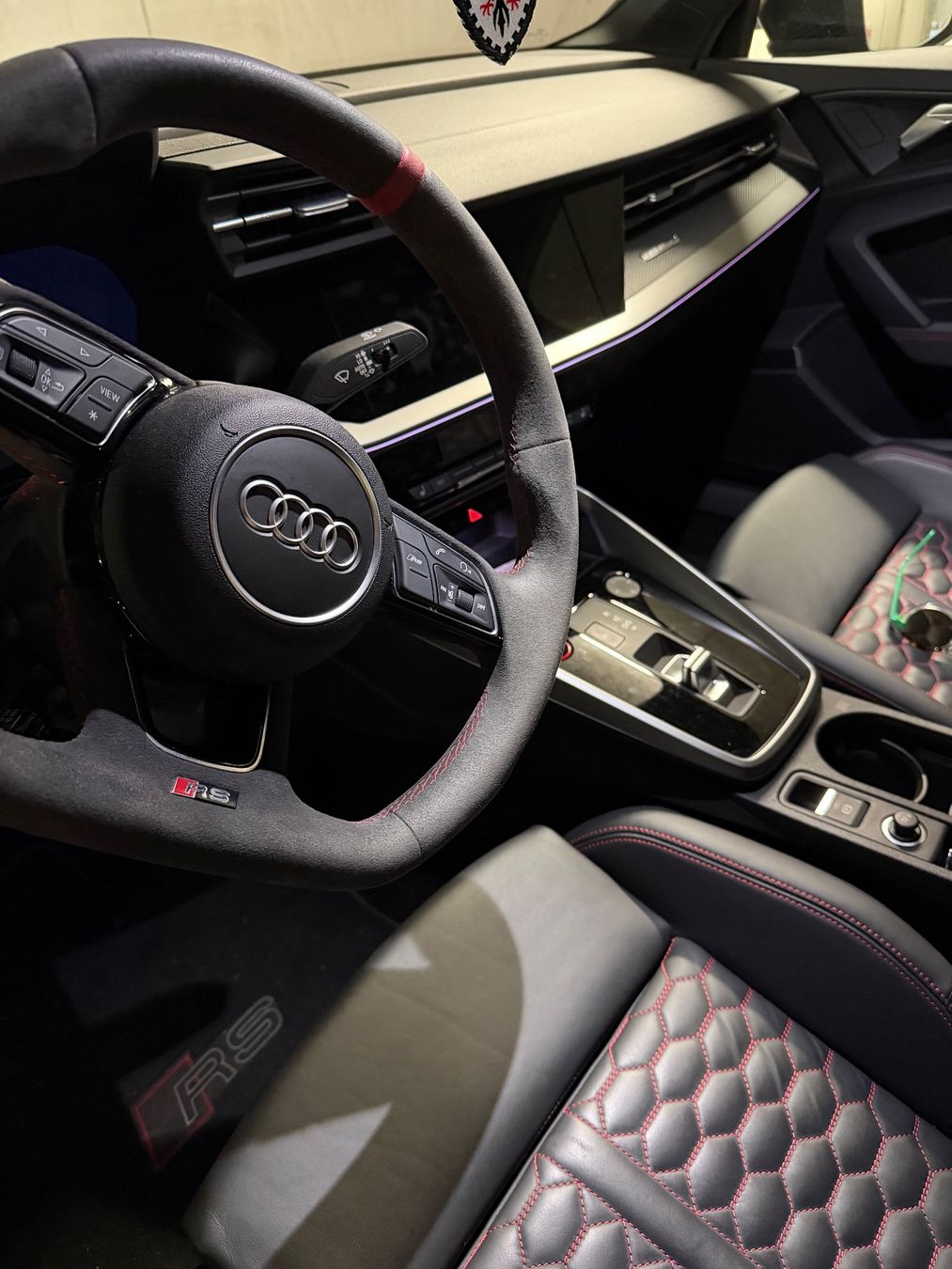Audi Autos: Audi RS3 Sedan – D'occasion à Aarau Rohr par AlainZ 4