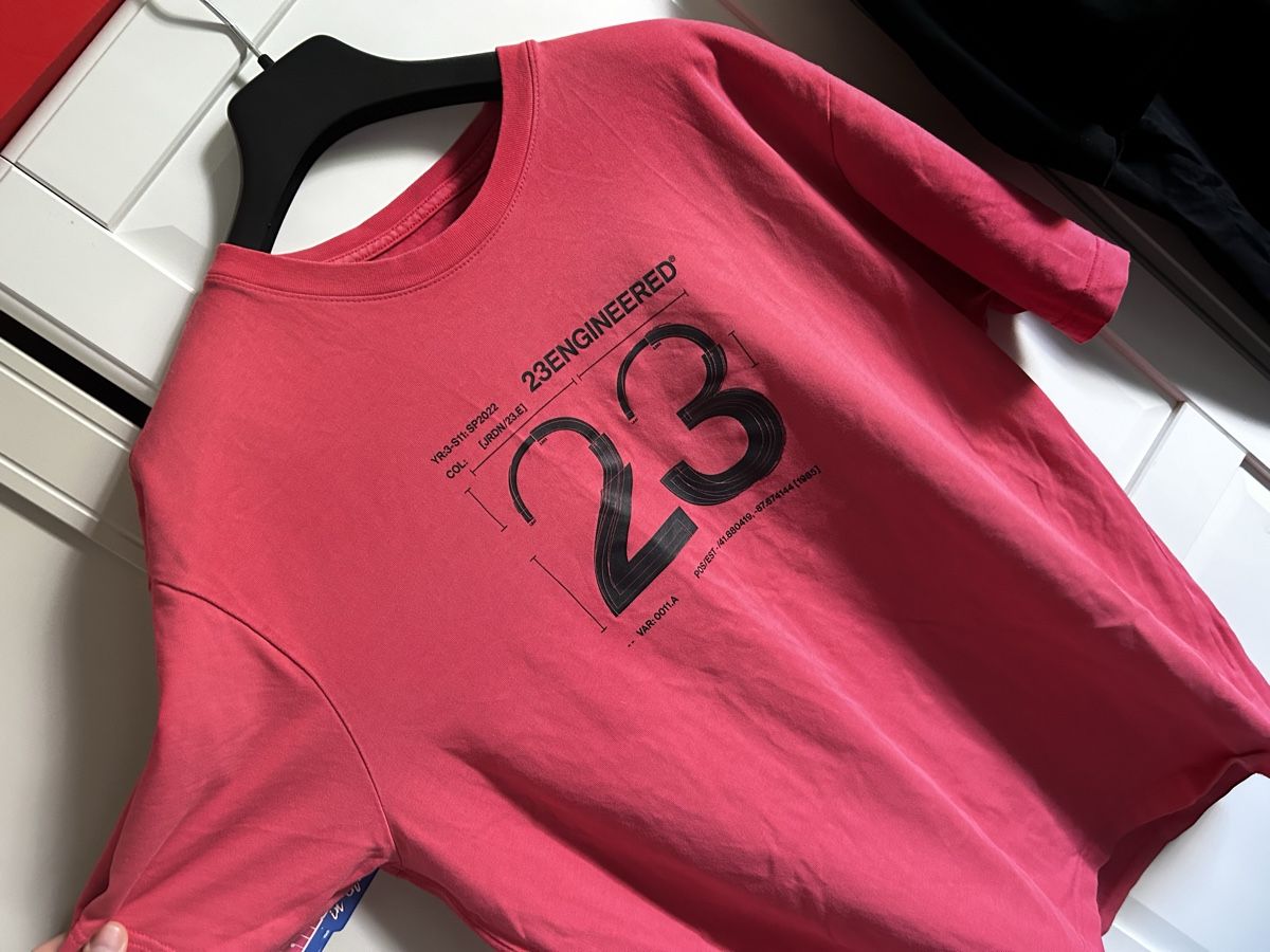 Jordan Lotti di vestiti: T Shirts Nike Jordan Preach – Usato da Bülach venduto da silk1881 2