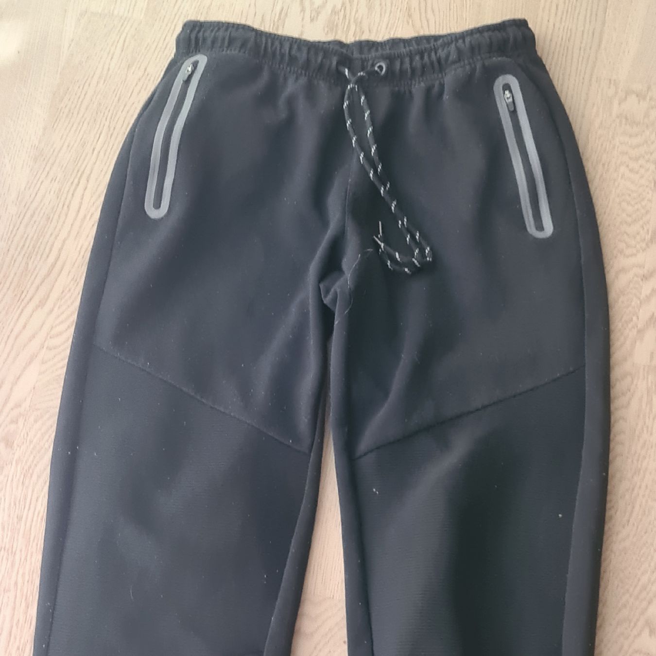 Pantaloni: Crivit Trainerhose Gr 52/54 schwarz – Usato da Steinen venduto da turbogeiss99 7