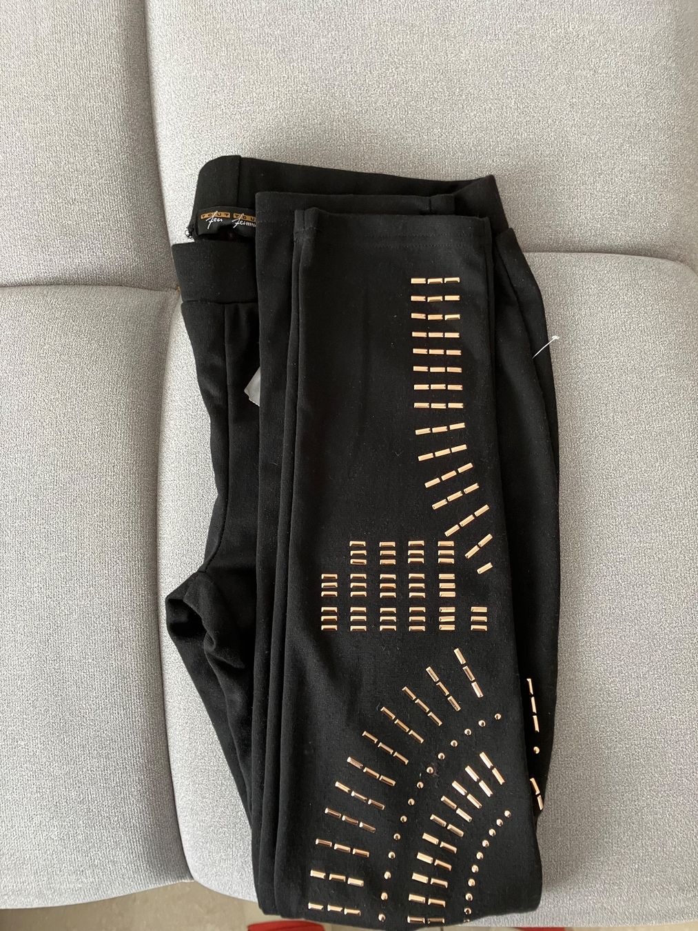 Pantaloni: Pantalon noir, taille L – Nuovo (secondo la descrizione) da Bex venduto da man_6gxz