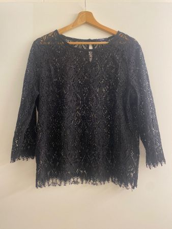 Kiabi Oberteil mit Spitze schwarz Gr. 46