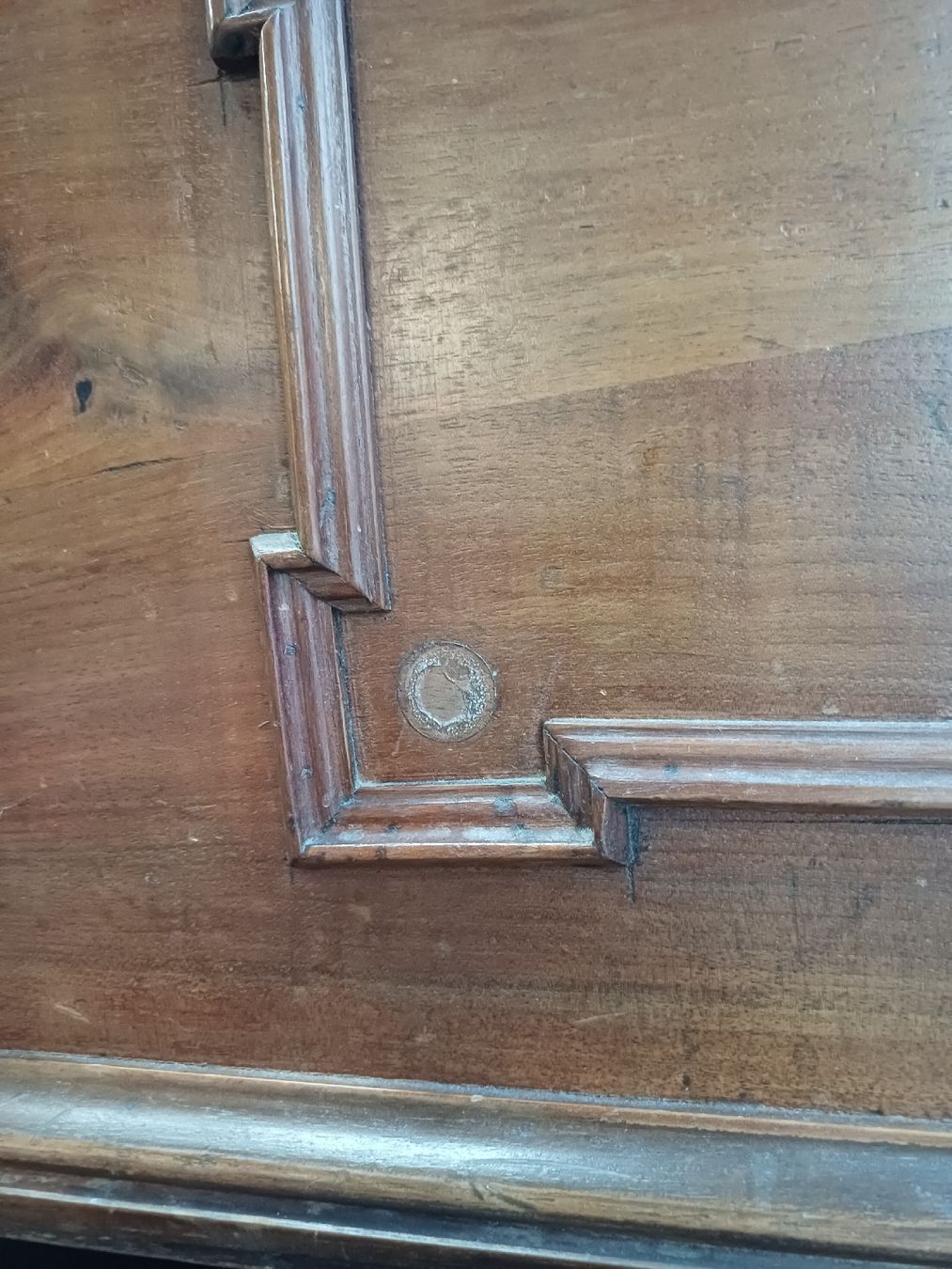 Cassapanche: Holztruhe mit spez. Schloss – Difettoso da Wangenried venduto da Recycler94 2