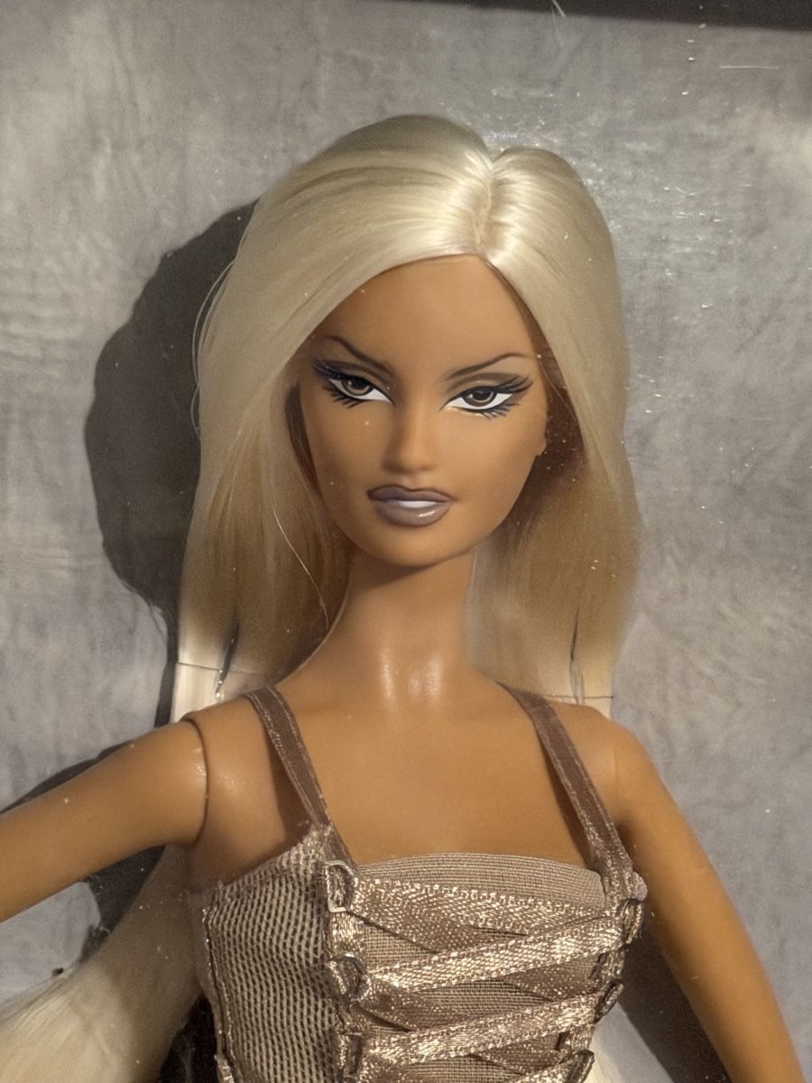 Bambole: Versace Barbie Gold Label – Nuovo e nell'imballaggio originale da Bürglen TG venduto da SonneMondSterne99 1