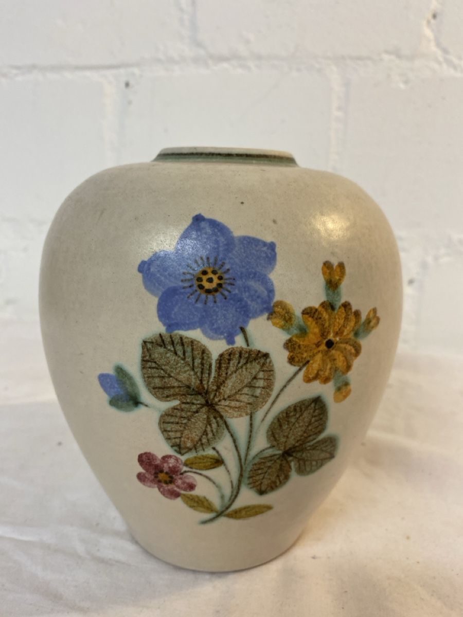 Vasi & Recipienti: Hübsche Keramikvase mit Blumenmuster – Usato da sursee venduto da trilli-tralli