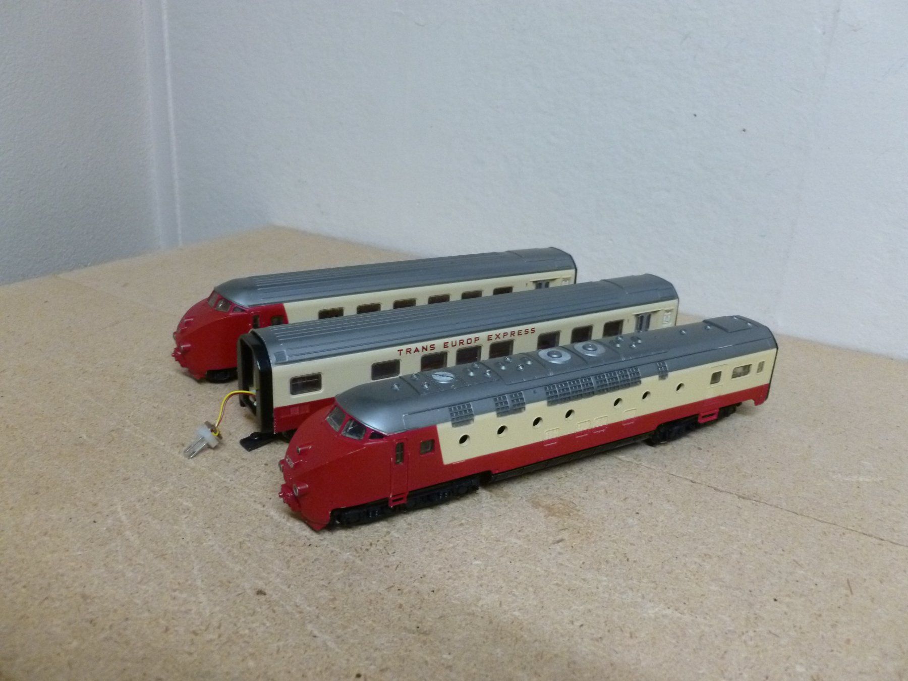 Märklin Modellini di ferrovie: TEE mit Innenbeleuchtung, selten – Usato da Oberbipp venduto da Vifu
