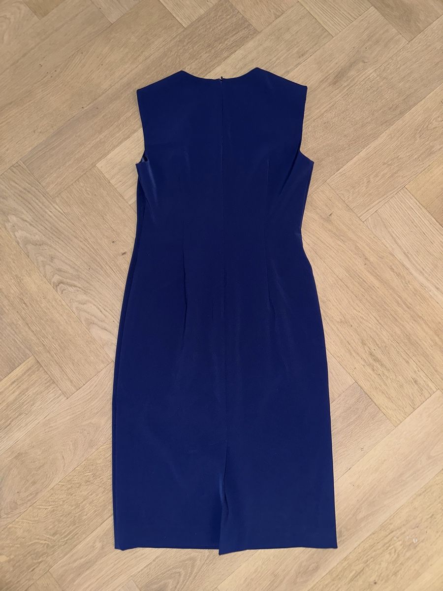 Moschino Kleider: MOSCHINO Boutique - Robe bleue - taille UK12 – Neu (gemäss Beschreibung) aus Genève von Lucie.hwrth 2