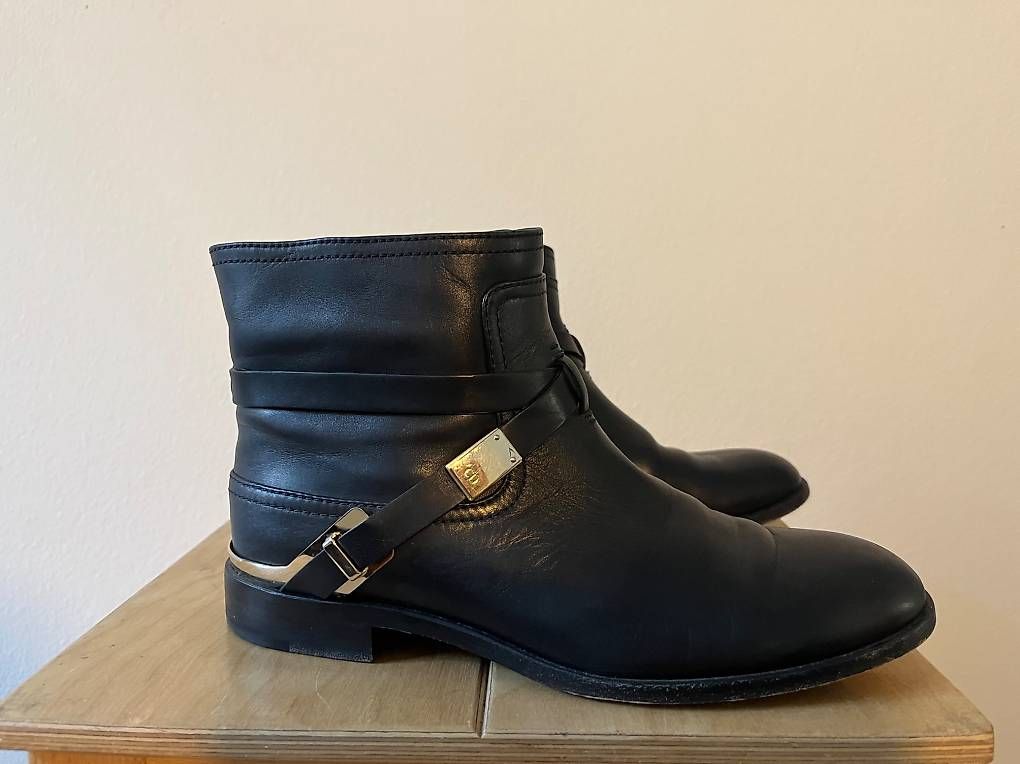 Damenschuhe: Dior Stiefel – Gebraucht aus Bern von nal_5x9x